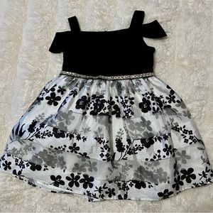 SWEET HEART ROSE GIRLS BLACK WHITE FLORAL RHINESTONE LACE EMBLESHIED TIE WAIST